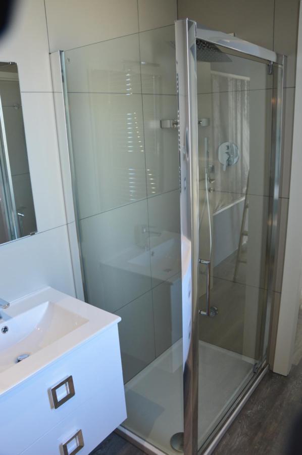 Apartamento Luxury Bellevue Centro Citta Pescara Exterior foto