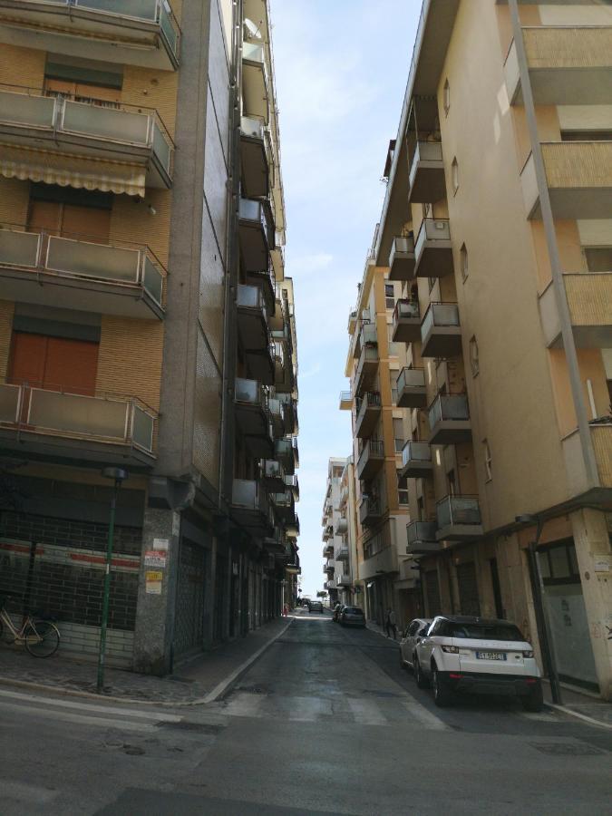 Apartamento Luxury Bellevue Centro Citta Pescara Exterior foto